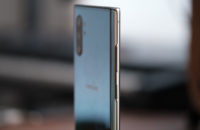 Samsung Galaxy Note 10 Plus macro of side frame