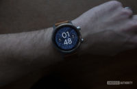 Moto 360 2019 review on wrist watch face 4