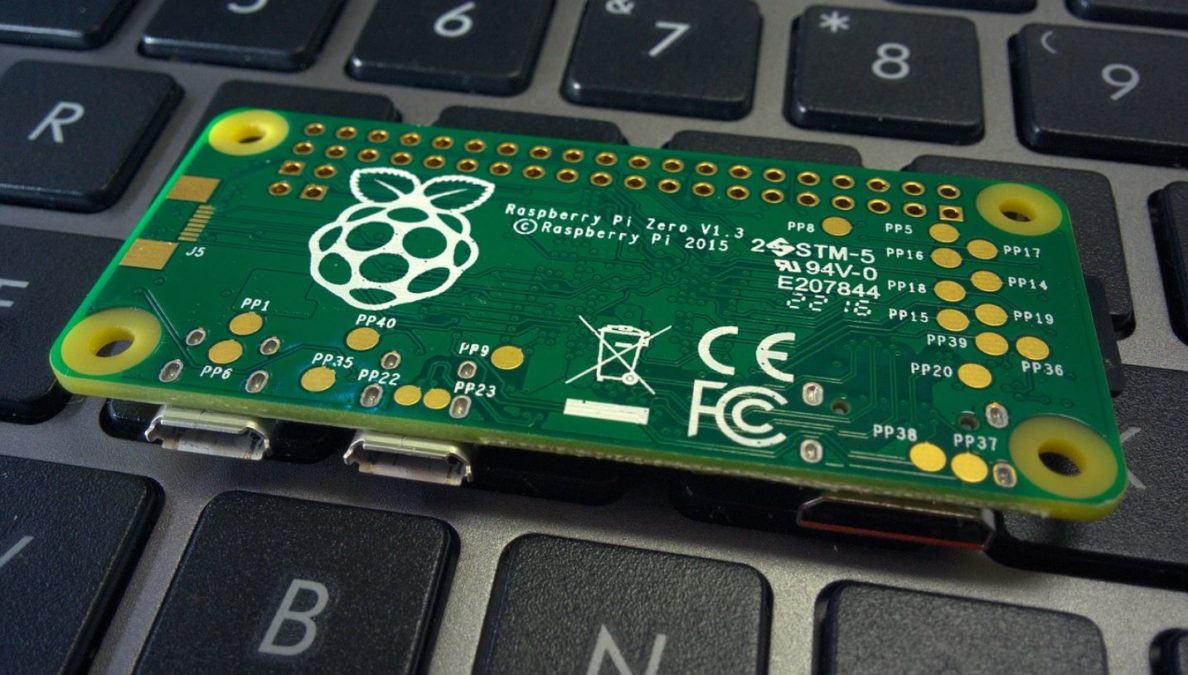Raspberry Pi on Keyboard The Raspberry Pi Mastery Bundle