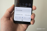 google pixel 3 in hand google assistant voice