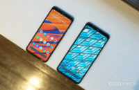 Google Pixel 4 vs Google Pixel 4 XL displays on angle