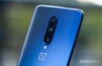 OnePlus 7 Pro cameras with logo