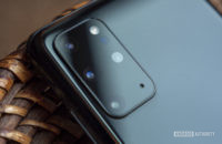 samsung galaxy s20 plus review rear cameras close up 3