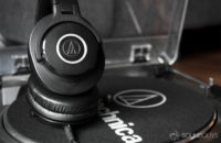 Best headphones under 100. Audio Technica ATH M40x.