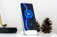 OnePlus 8 Pro on warp charge pad 3