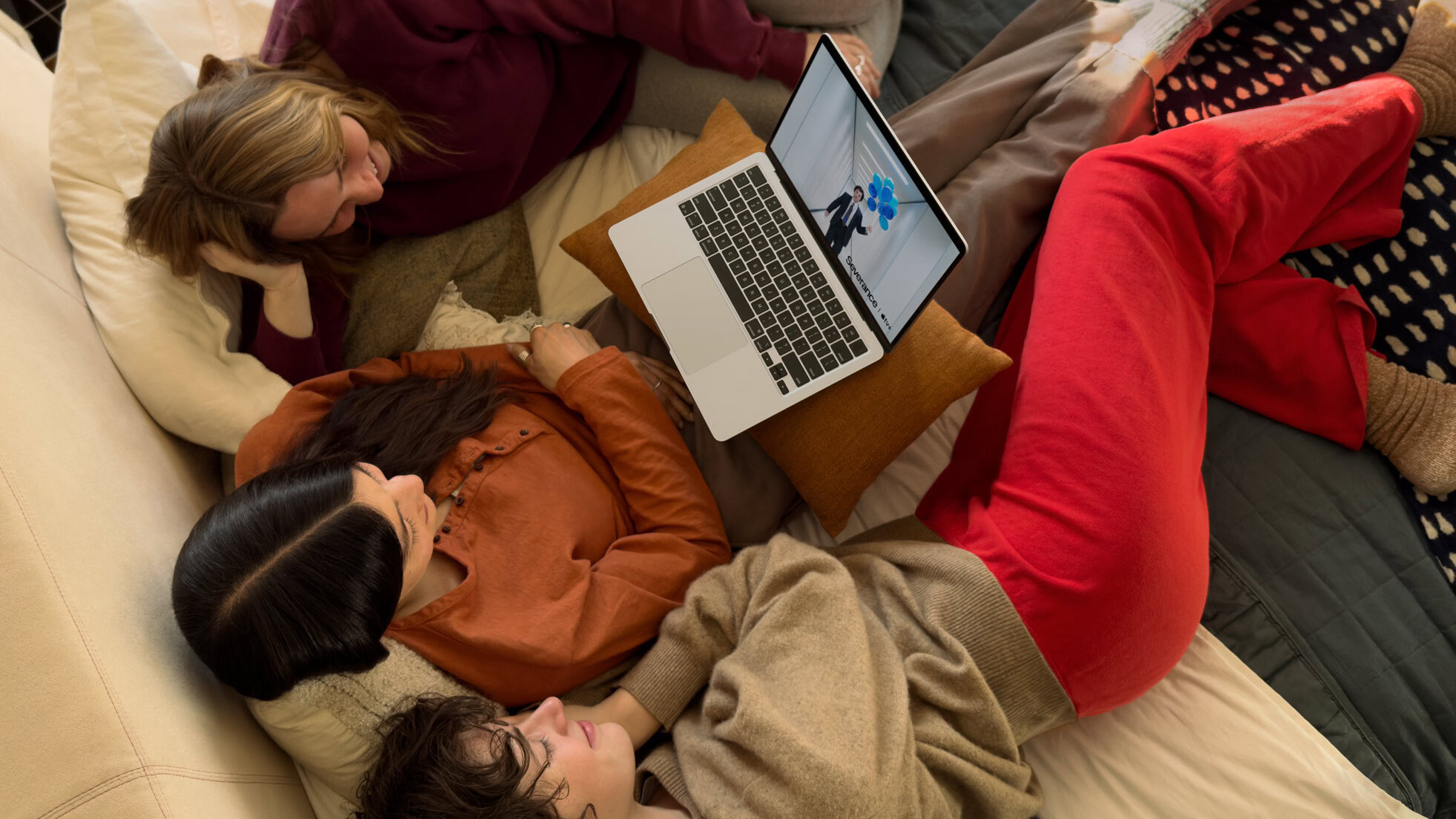 The latest Apple MacBook Air drops back to its record-low price ($200 off)